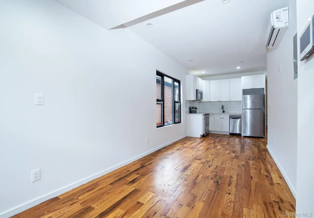 445 E 46th Street Brooklyn NY 11203