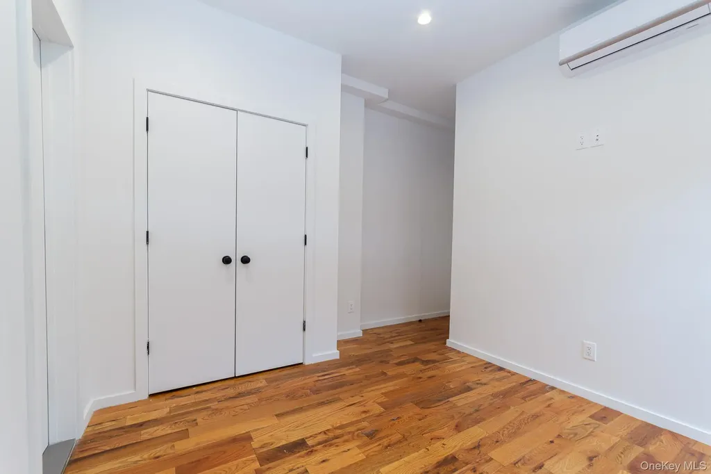 445 E 46th Street Brooklyn NY 11203