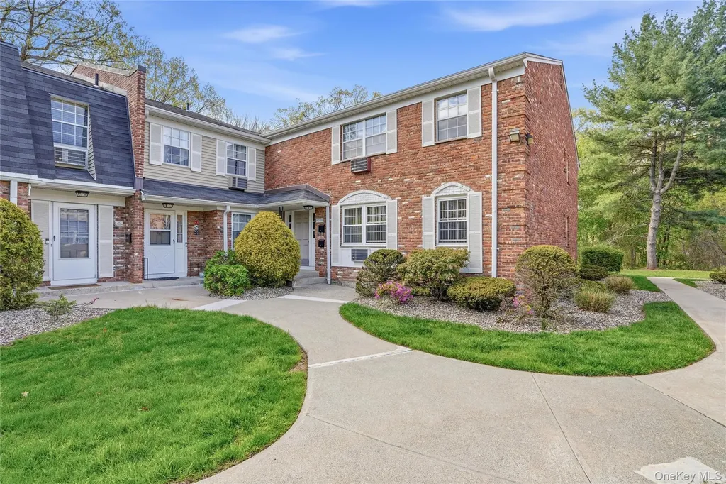 198 Doxbury Lane Suffern NY 10901