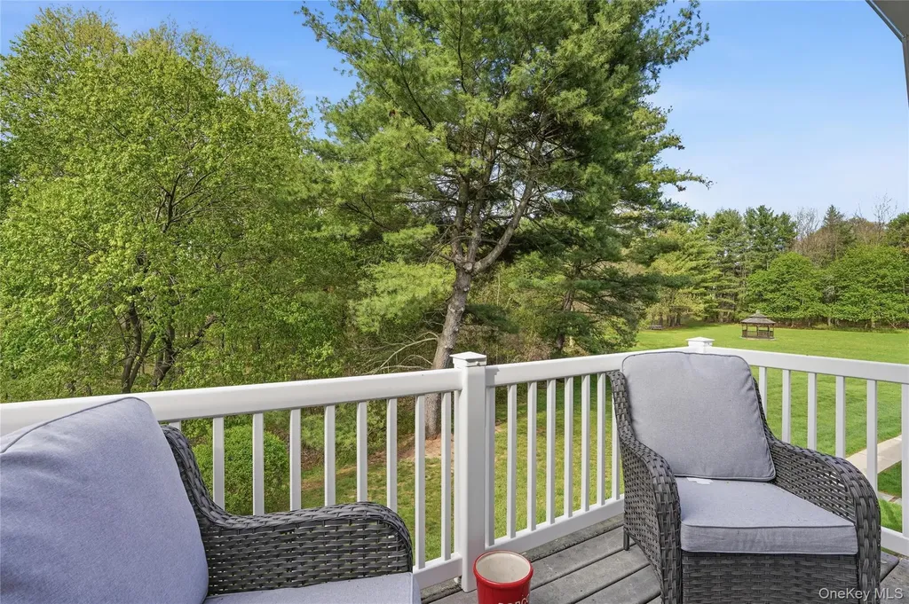 198 Doxbury Lane Suffern NY 10901