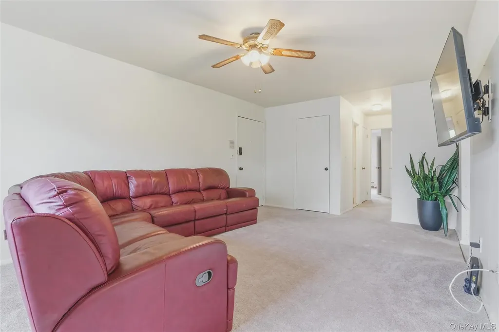 198 Doxbury Lane Suffern NY 10901