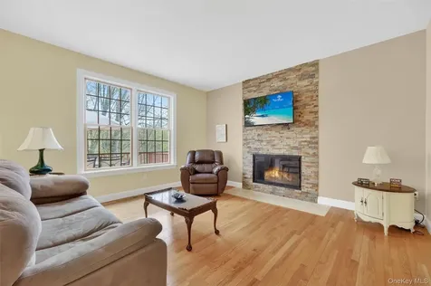 3830 Cranberry Lane Shrub Oak NY 10588