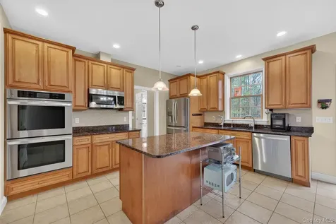 3830 Cranberry Lane Shrub Oak NY 10588