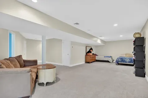 3830 Cranberry Lane Shrub Oak NY 10588