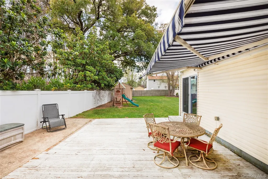 49 Campbell Street Patchogue NY 11772