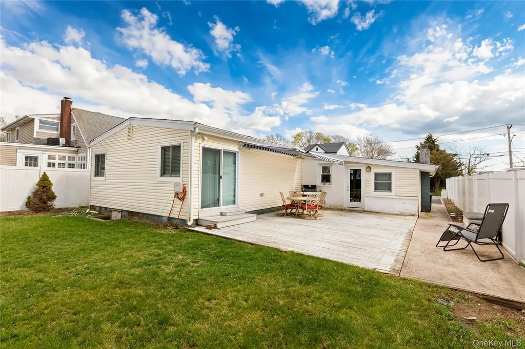 49 Campbell Street Patchogue NY 11772