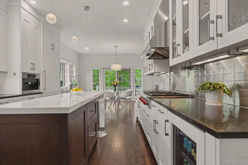 10 Morris Court Rye NY 10580