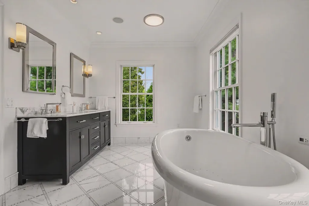 10 Morris Court Rye NY 10580