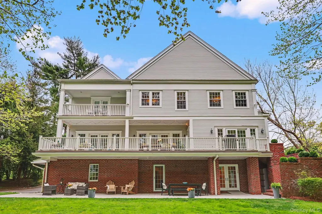 10 Morris Court Rye NY 10580