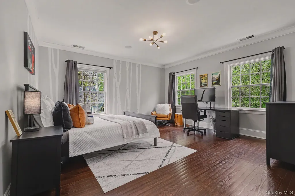 10 Morris Court Rye NY 10580