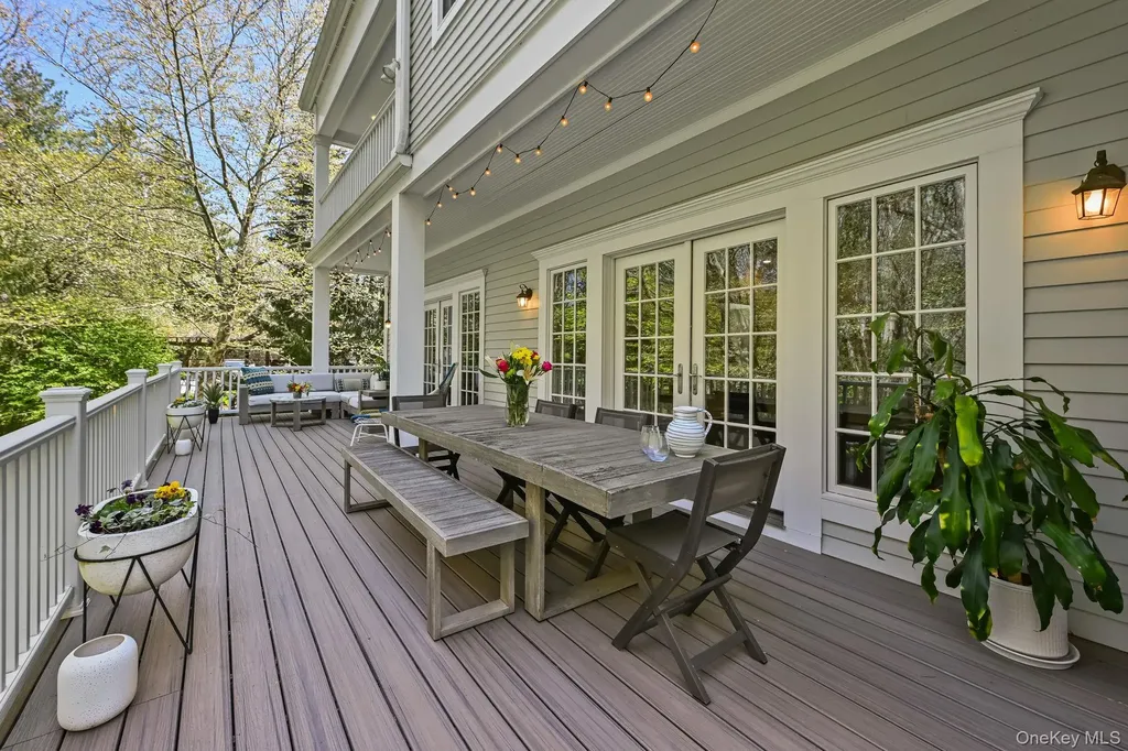 10 Morris Court Rye NY 10580