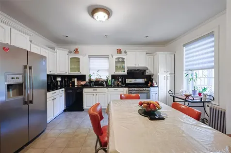 32-25 30th Street Astoria NY 11106