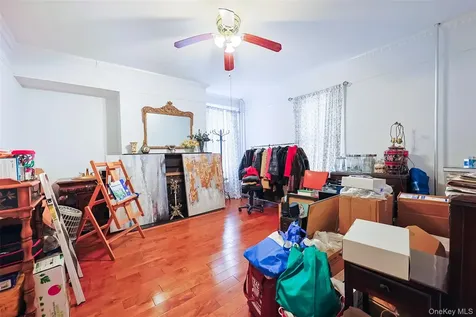 32-25 30th Street Astoria NY 11106