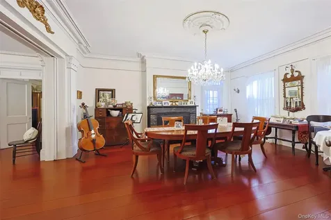32-25 30th Street Astoria NY 11106