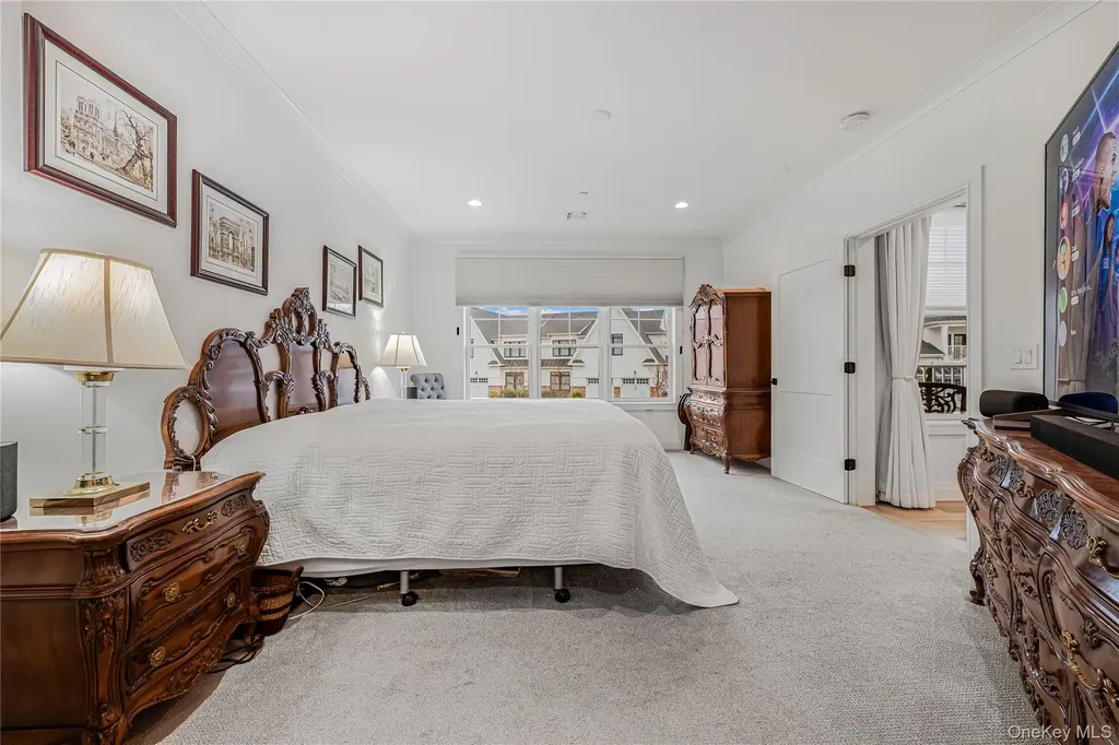 21105 Aspenwood Drive Plainview NY 11803
