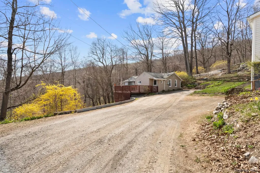 67 Worthington Court E Carmel NY 10512
