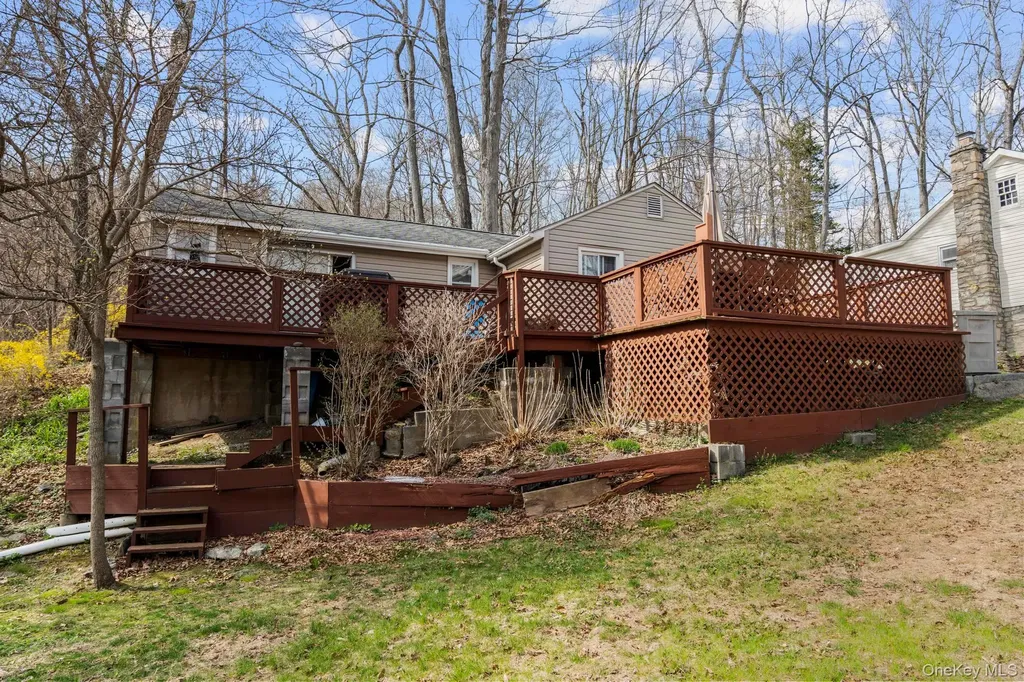 67 Worthington Court E Carmel NY 10512