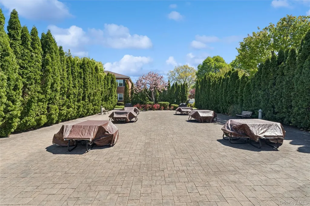 323 Hicksville Road Bethpage NY 11714