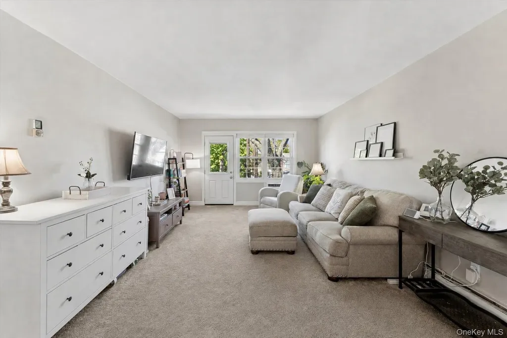 323 Hicksville Road Bethpage NY 11714