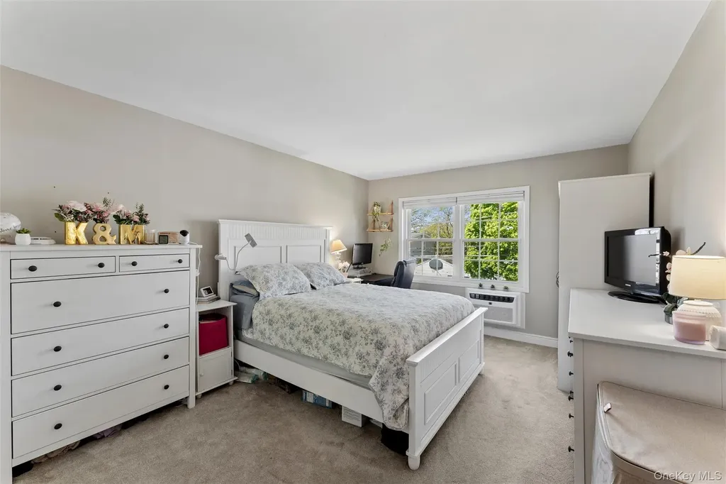 323 Hicksville Road Bethpage NY 11714