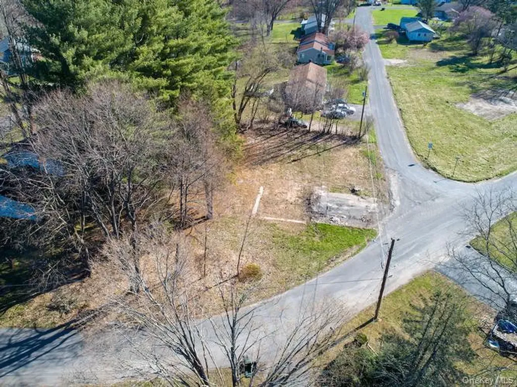 14 Johns Road Kerhonkson NY 12446