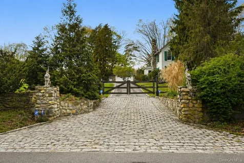 329 Route 6n Mahopac NY 10541