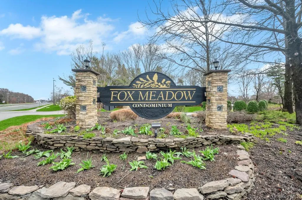 1005 Sara Circle Port Jefferson NY 11776