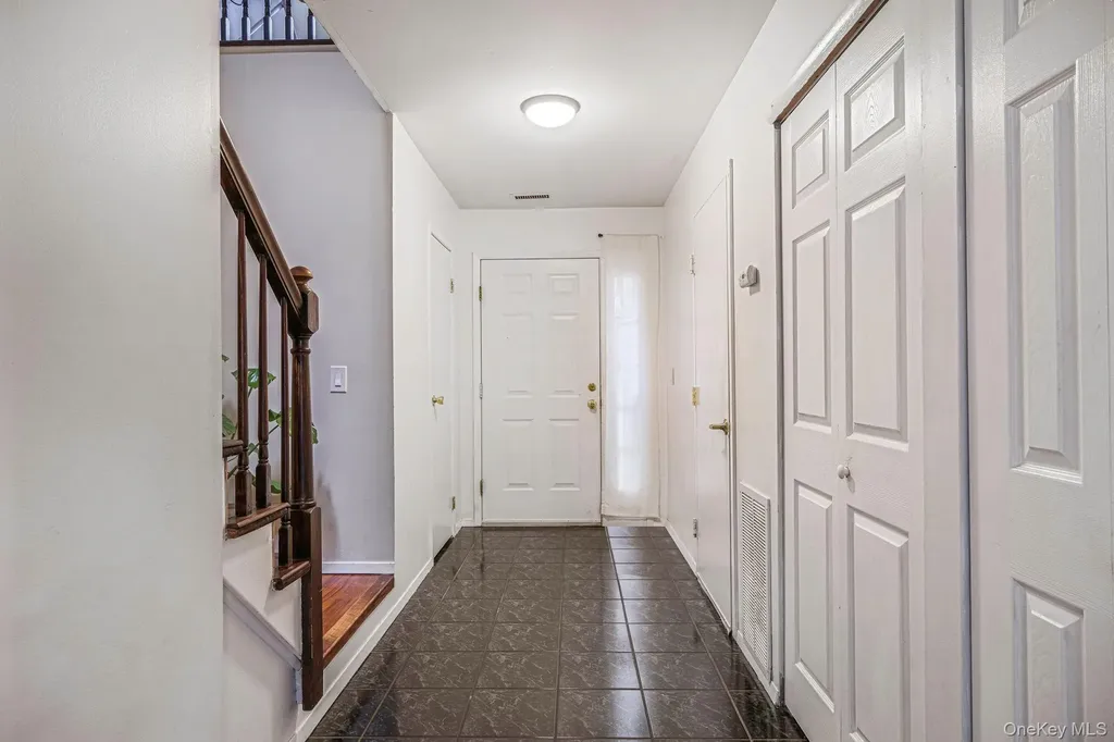 1005 Sara Circle Port Jefferson NY 11776