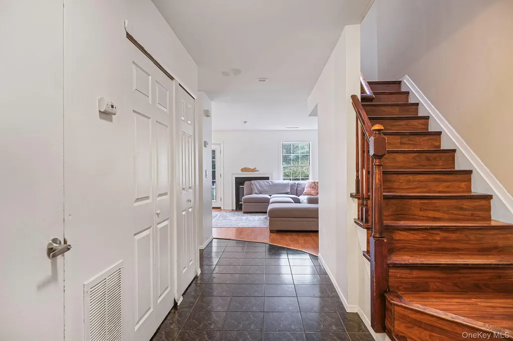 1005 Sara Circle Port Jefferson NY 11776