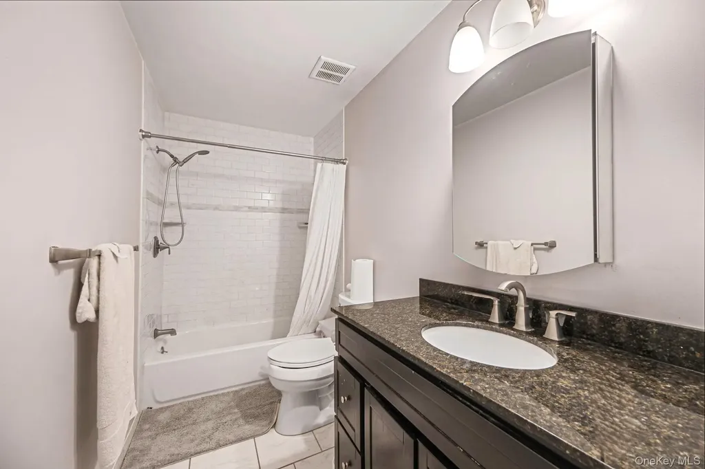 1005 Sara Circle Port Jefferson NY 11776