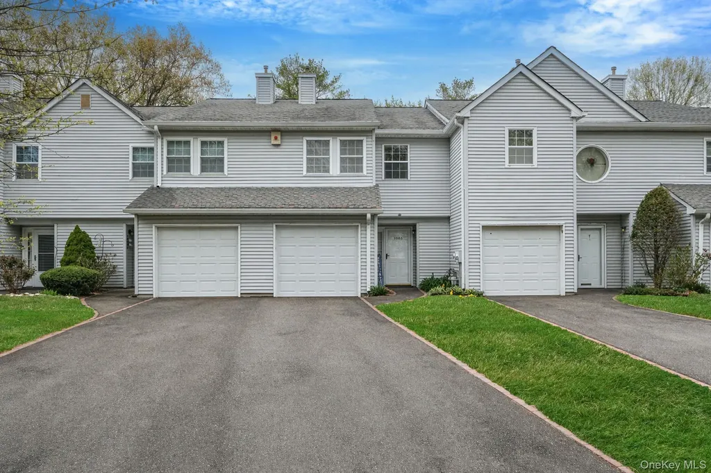 1005 Sara Circle Port Jefferson NY 11776