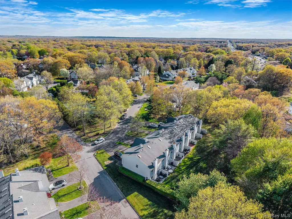 1005 Sara Circle Port Jefferson NY 11776