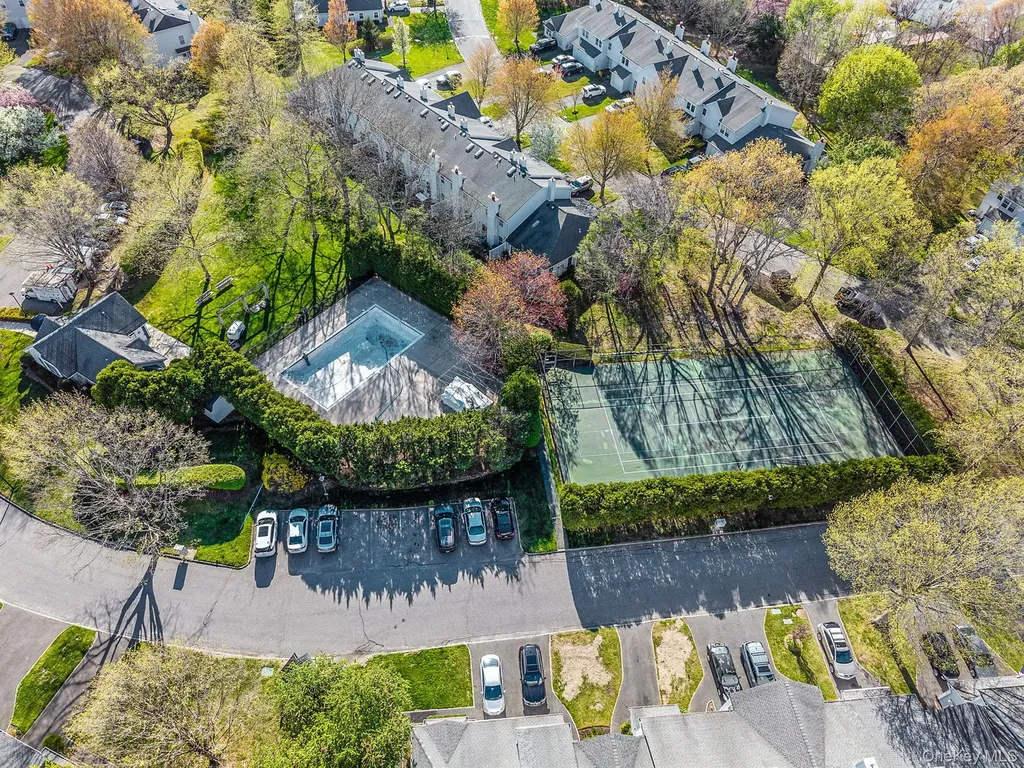1005 Sara Circle Port Jefferson NY 11776