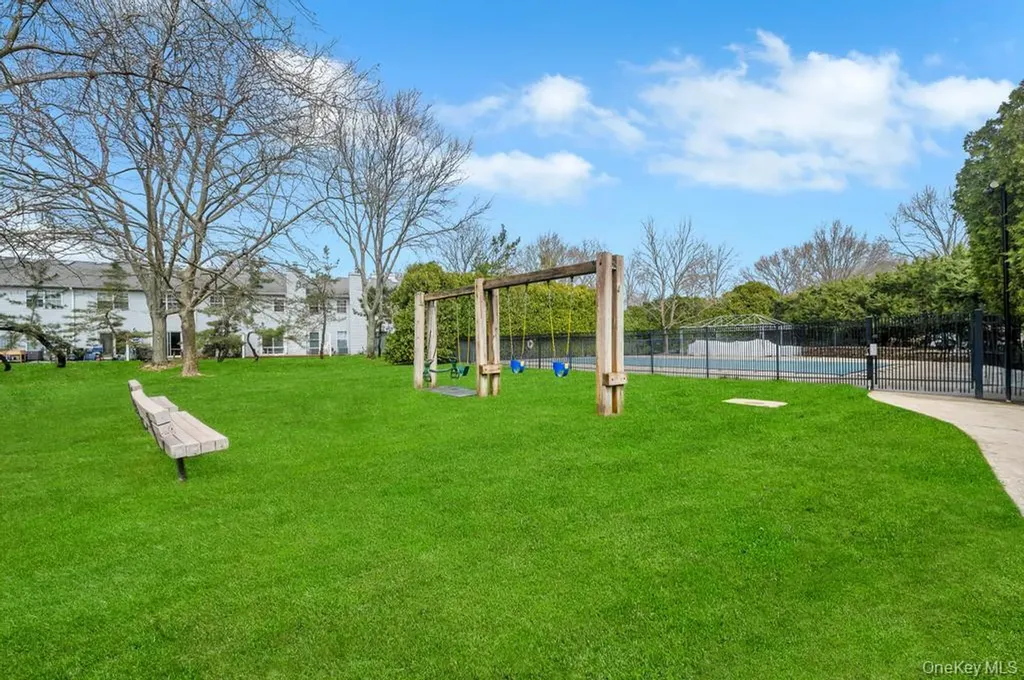 1005 Sara Circle Port Jefferson NY 11776
