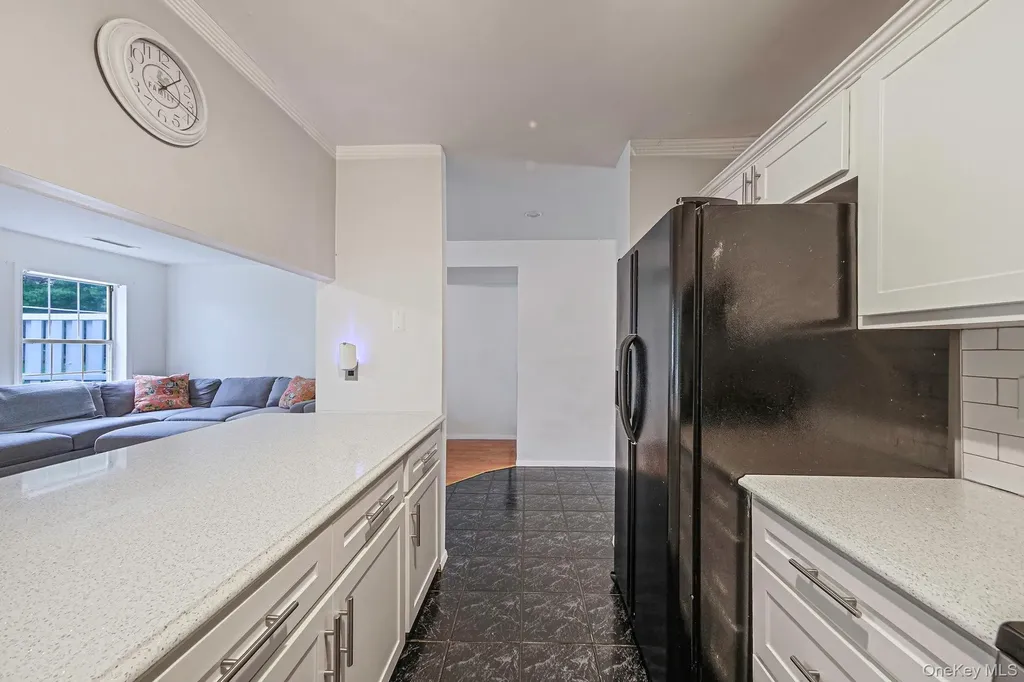 1005 Sara Circle Port Jefferson NY 11776