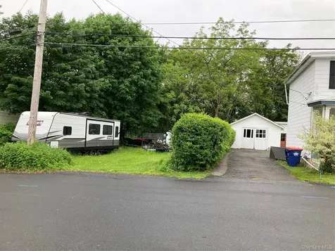 136 John Street Kingston NY 12401