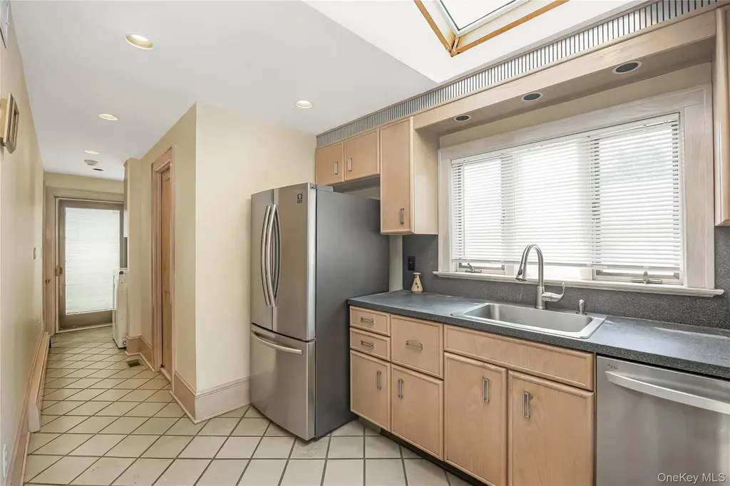 1018 Cottage Place Baldwin NY 11510