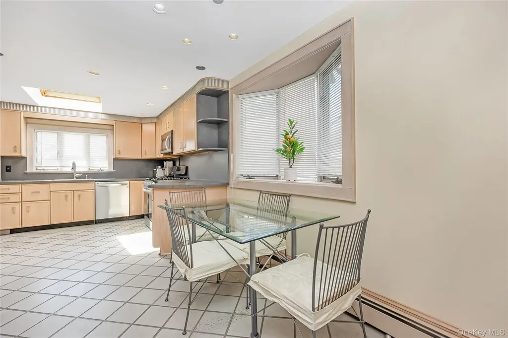1018 Cottage Place Baldwin NY 11510