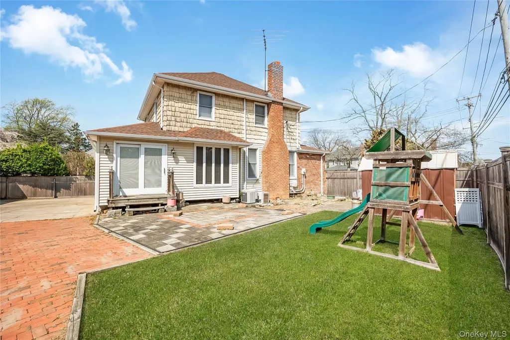 1018 Cottage Place Baldwin NY 11510