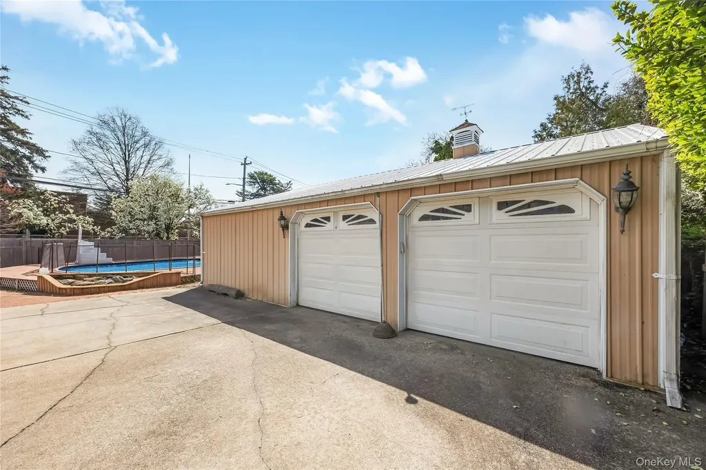 1018 Cottage Place Baldwin NY 11510