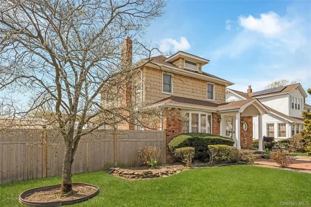 1018 Cottage Place Baldwin NY 11510