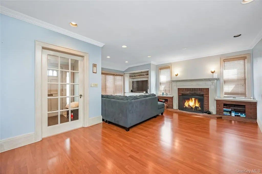 1018 Cottage Place Baldwin NY 11510