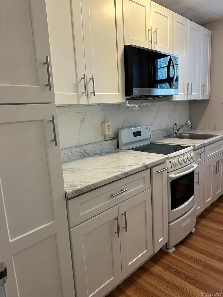 Cedarhurst NY 11516