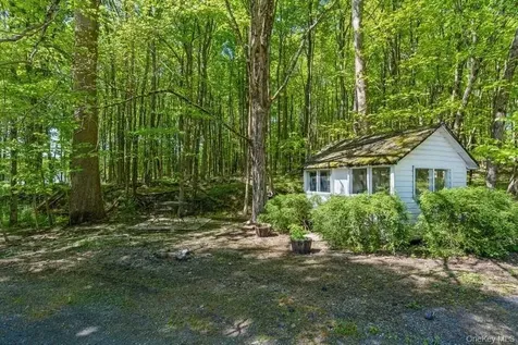 1141 Beekman Road Hopewell Junction NY 12533