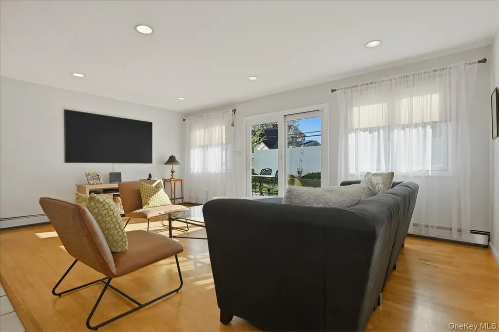 45 Horn Lane Levittown NY 11756