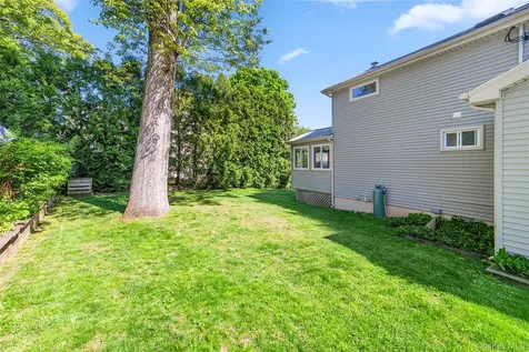 46 Cardoza Avenue Mohegan Lake NY 10567
