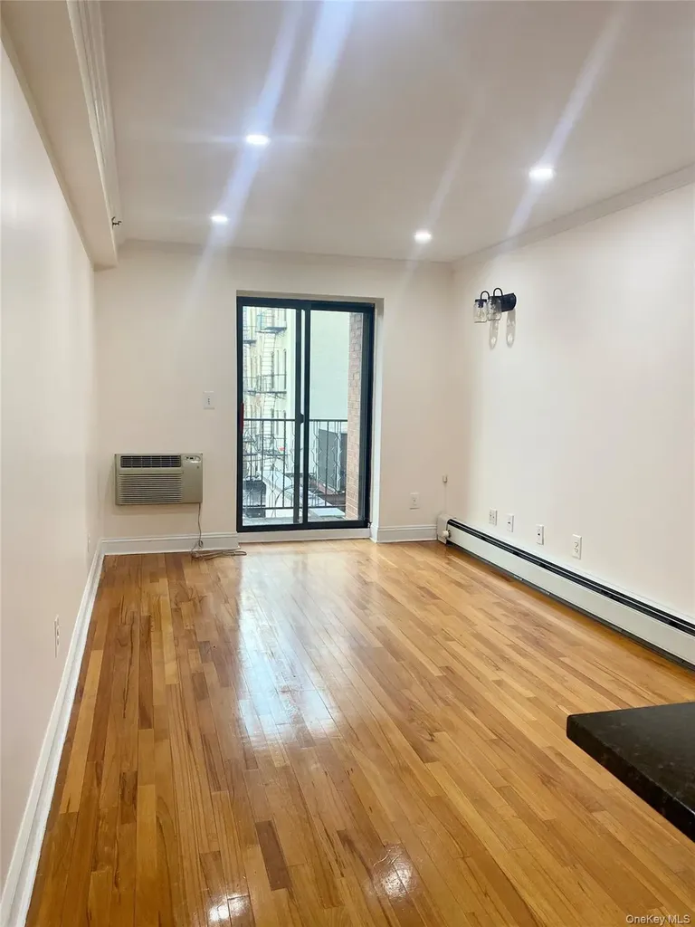1443 28th Avenue Astoria NY 11102