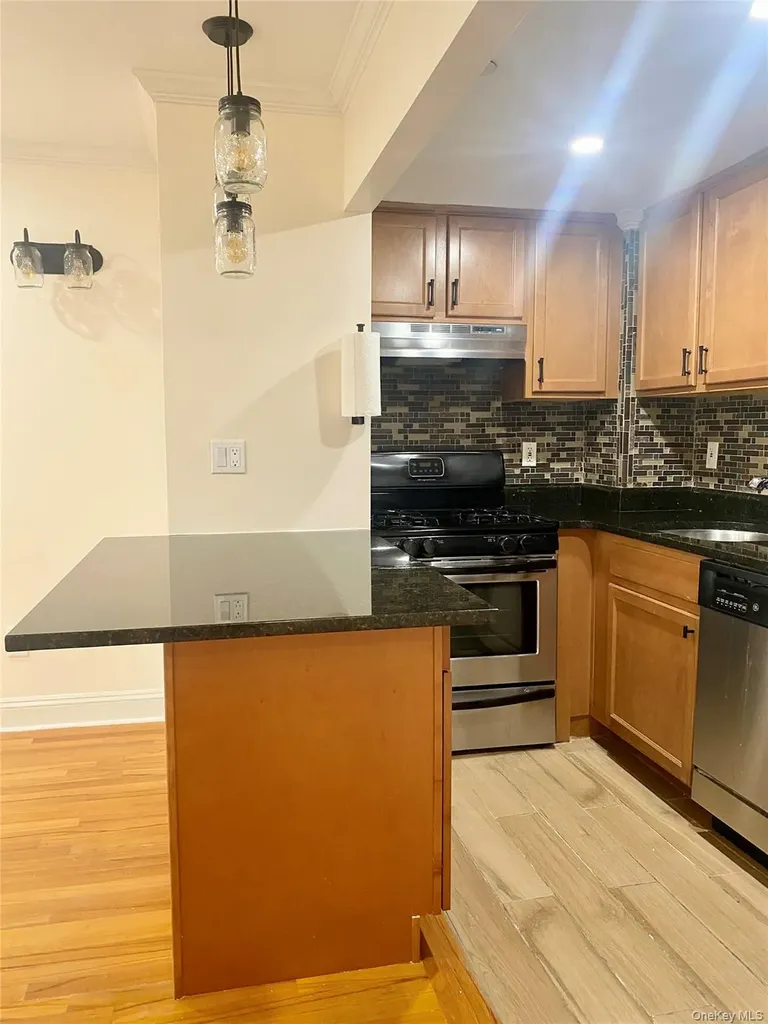 1443 28th Avenue Astoria NY 11102