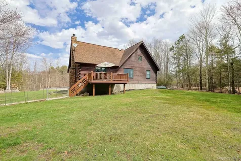 412 Pine Grove Road Smallwood NY 12778