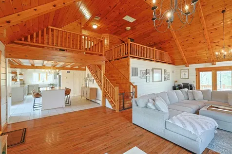 412 Pine Grove Road Smallwood NY 12778